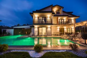 Luxury Villas