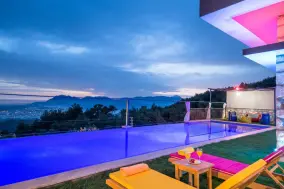 Honeymoon Villas