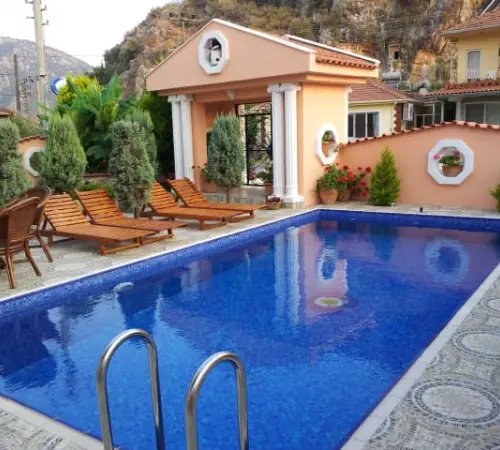 Ortaca Dalyan da özel bahçe ve havuza sahip kalabalık aileler için özel villa