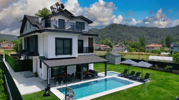 Villa Egem Limon