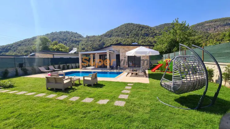villa-calm-1-supervillam-4_827.jpeg