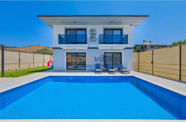 villa-hero-2-super-villam-1_252.jpeg